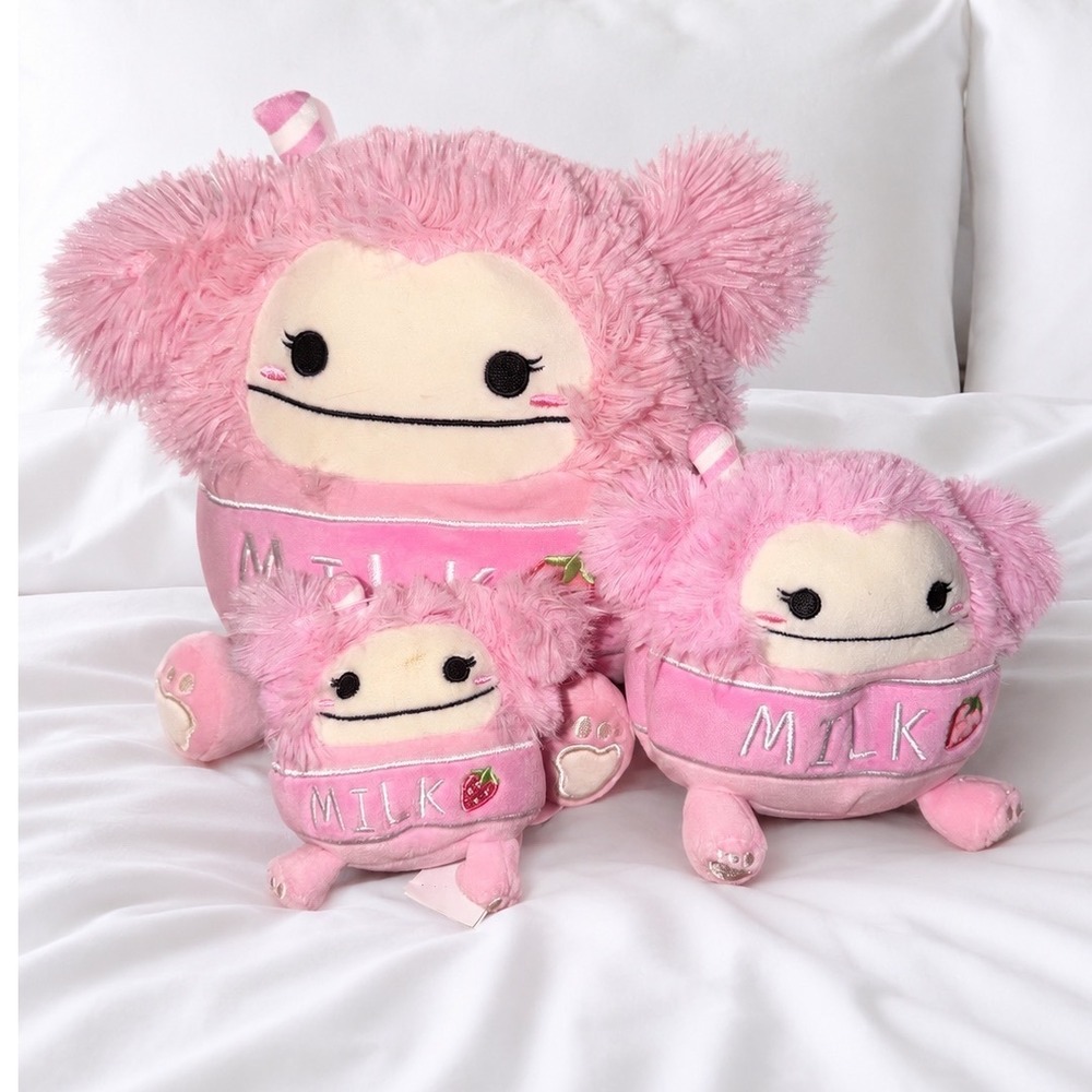 Squishmallows Brina Bigfoot Strawberry Milk Plush Bundle 8" 5" Clip NWT Pink Set